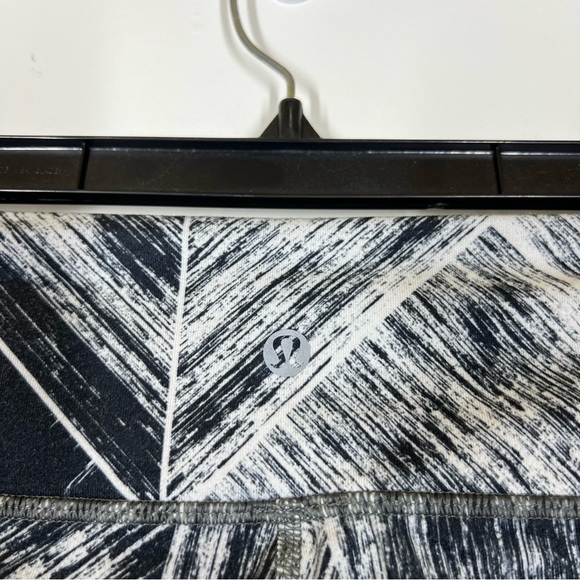 Lululemon Wunder Under Crop NYC Soul Cycle Leggings Size 4 - Picture 9 of 11